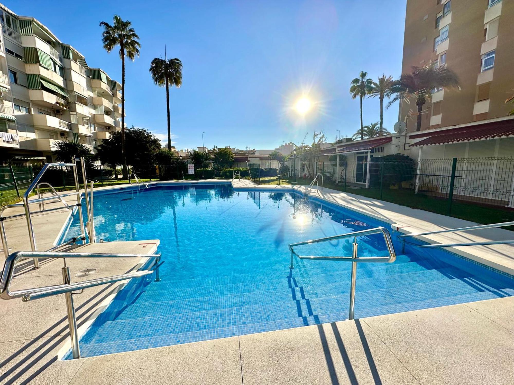 Gorgeous Apartment At The Sea In La Carihuela! Torremolinos Exteriör bild