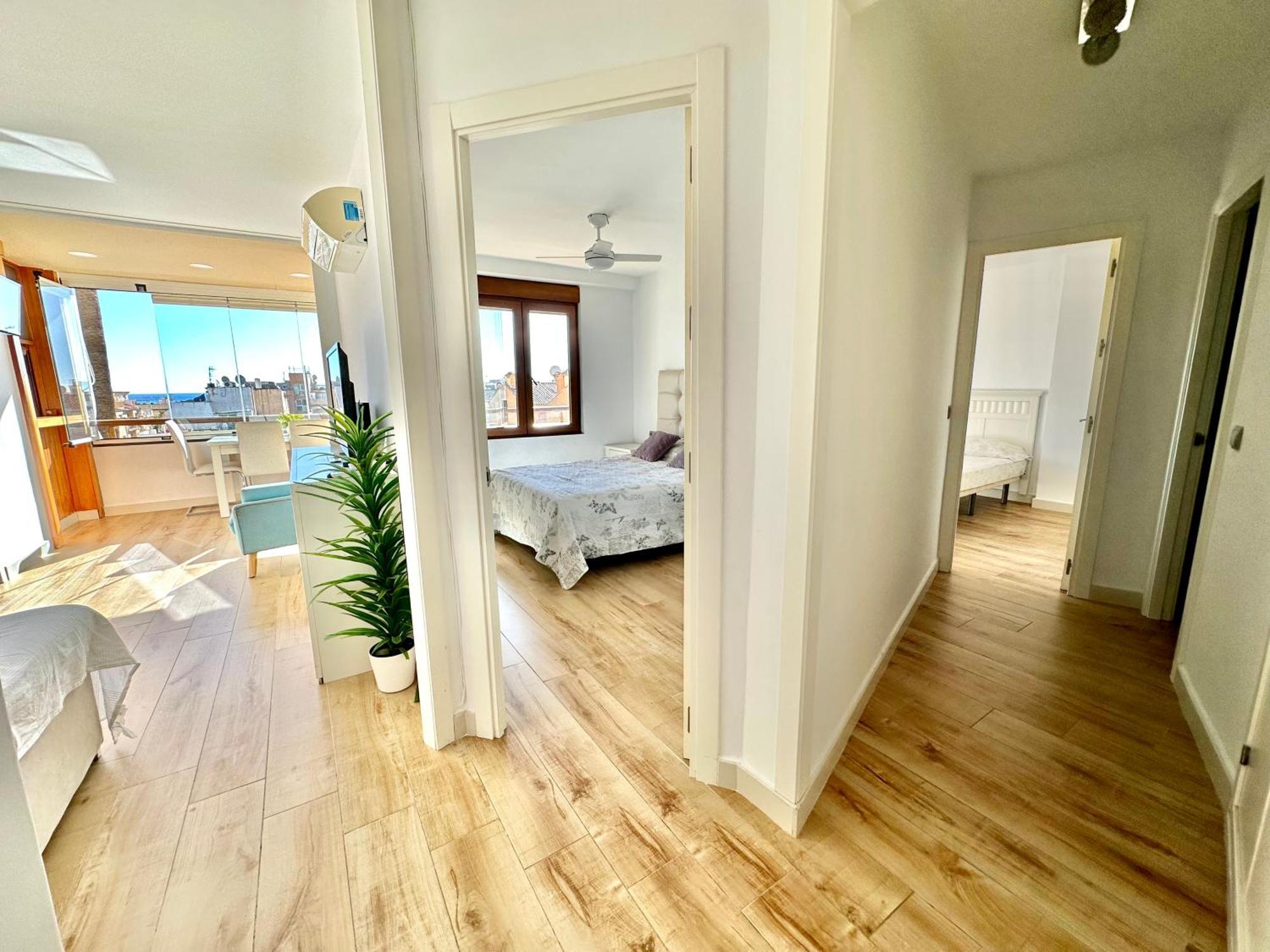 Gorgeous Apartment At The Sea In La Carihuela! Torremolinos Exteriör bild