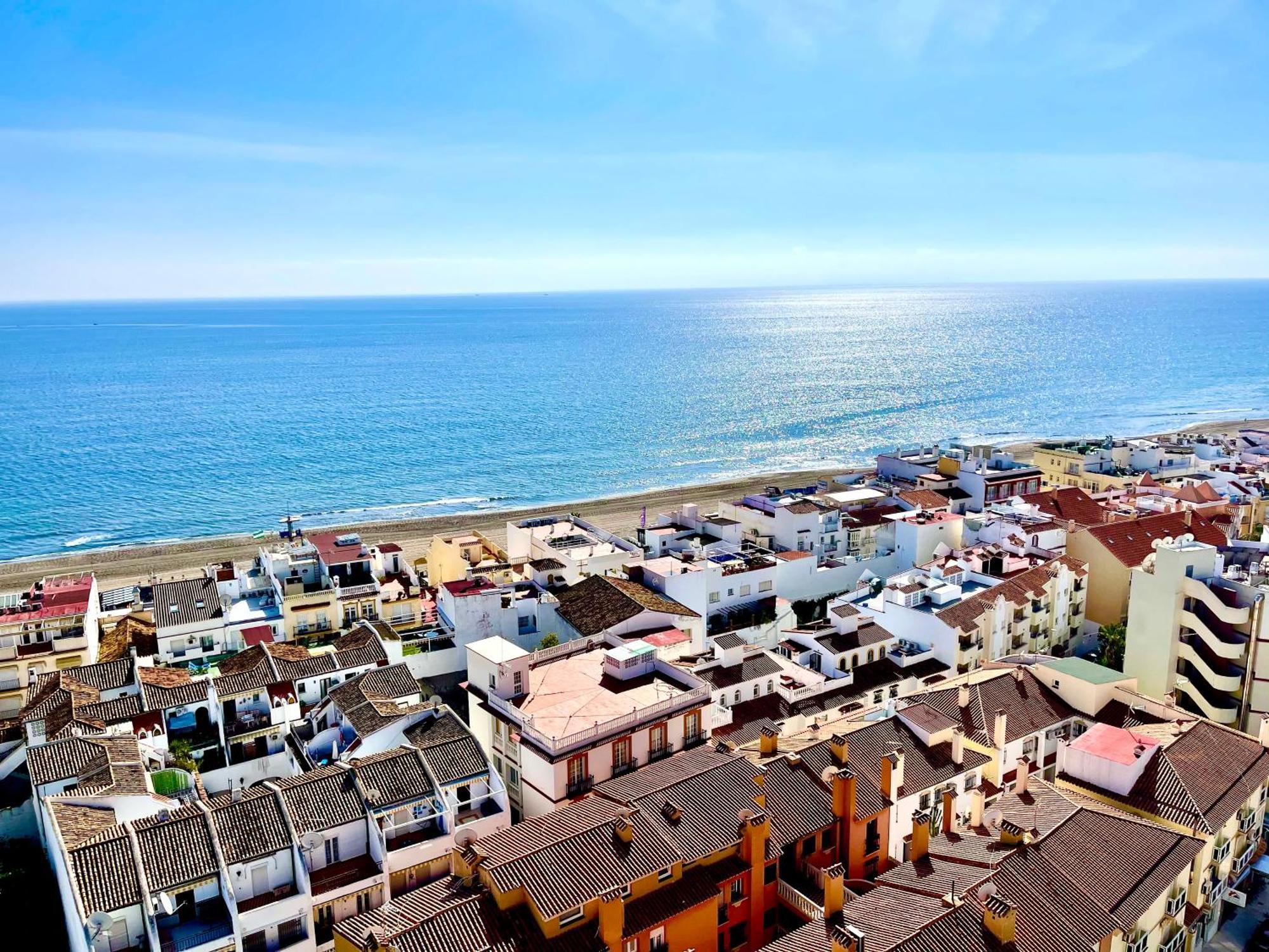 Gorgeous Apartment At The Sea In La Carihuela! Torremolinos Exteriör bild