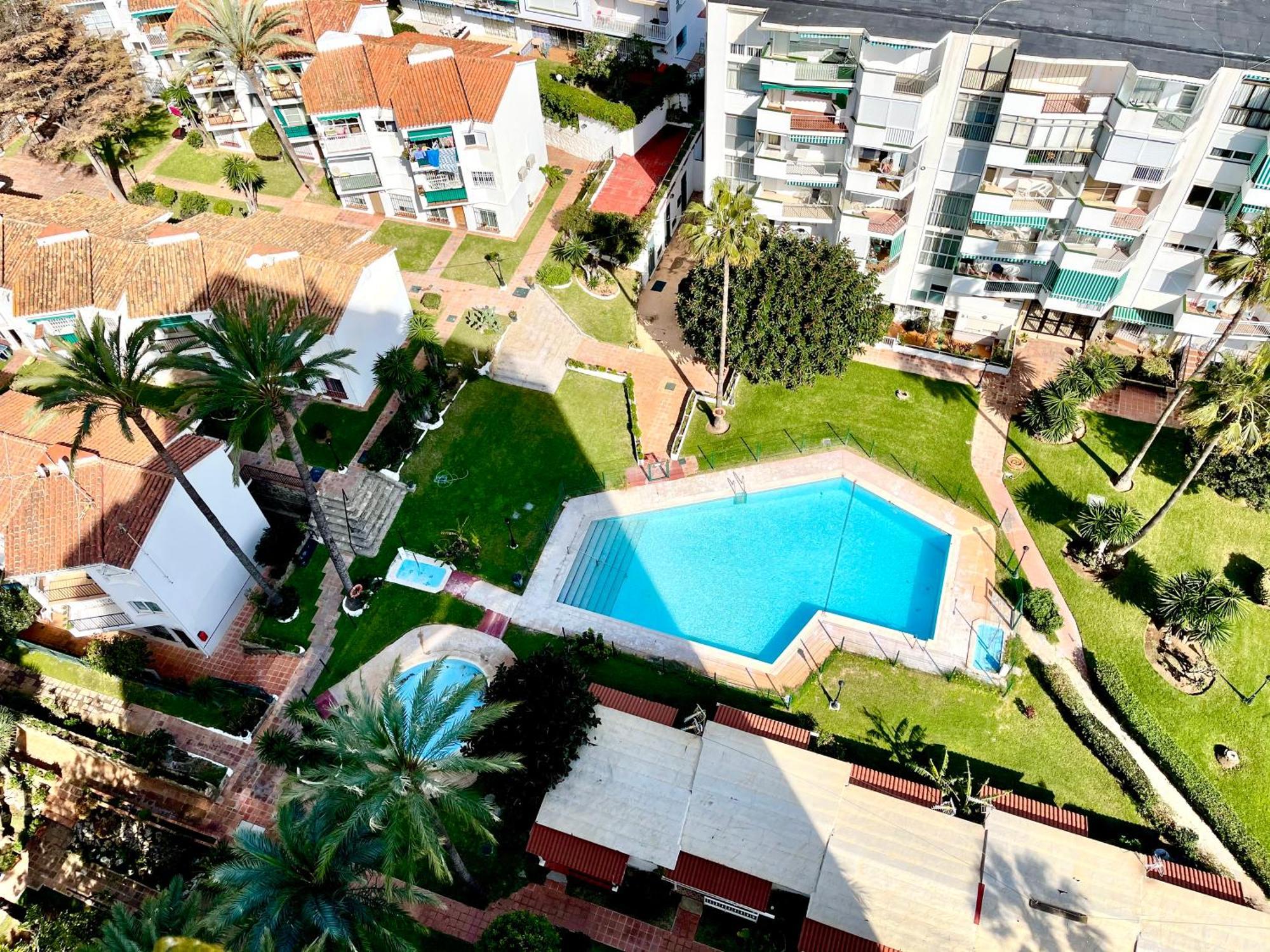 Gorgeous Apartment At The Sea In La Carihuela! Torremolinos Exteriör bild