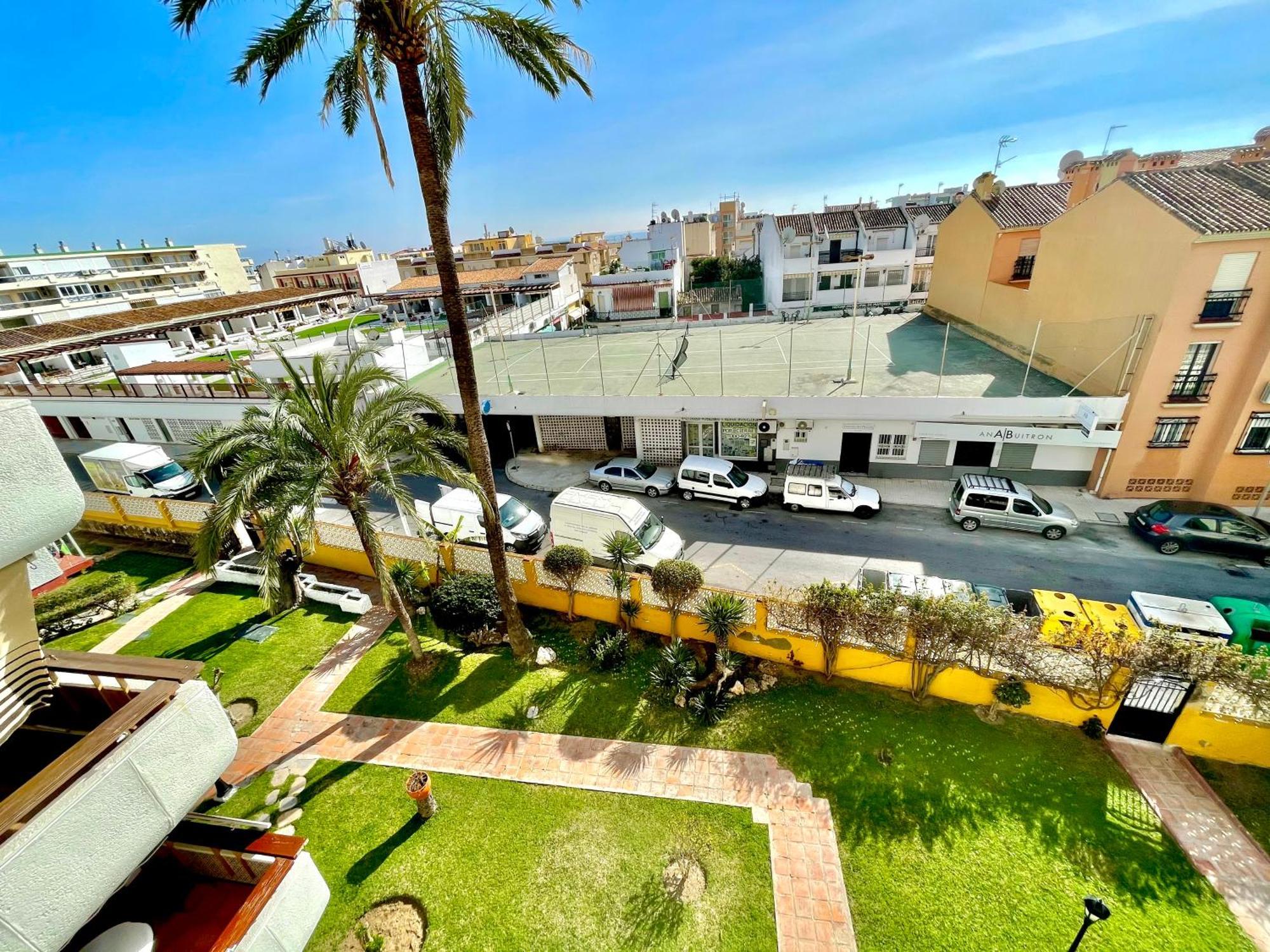 Gorgeous Apartment At The Sea In La Carihuela! Torremolinos Exteriör bild